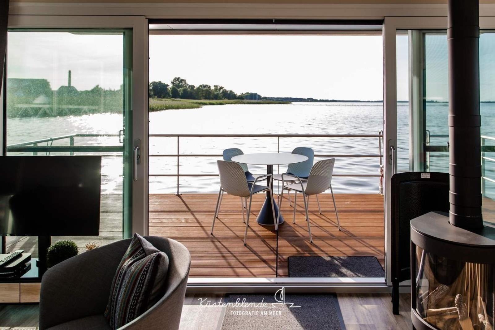 Hausboot Kranichnest Hotel Ribnitz-Damgarten Kültér fotó