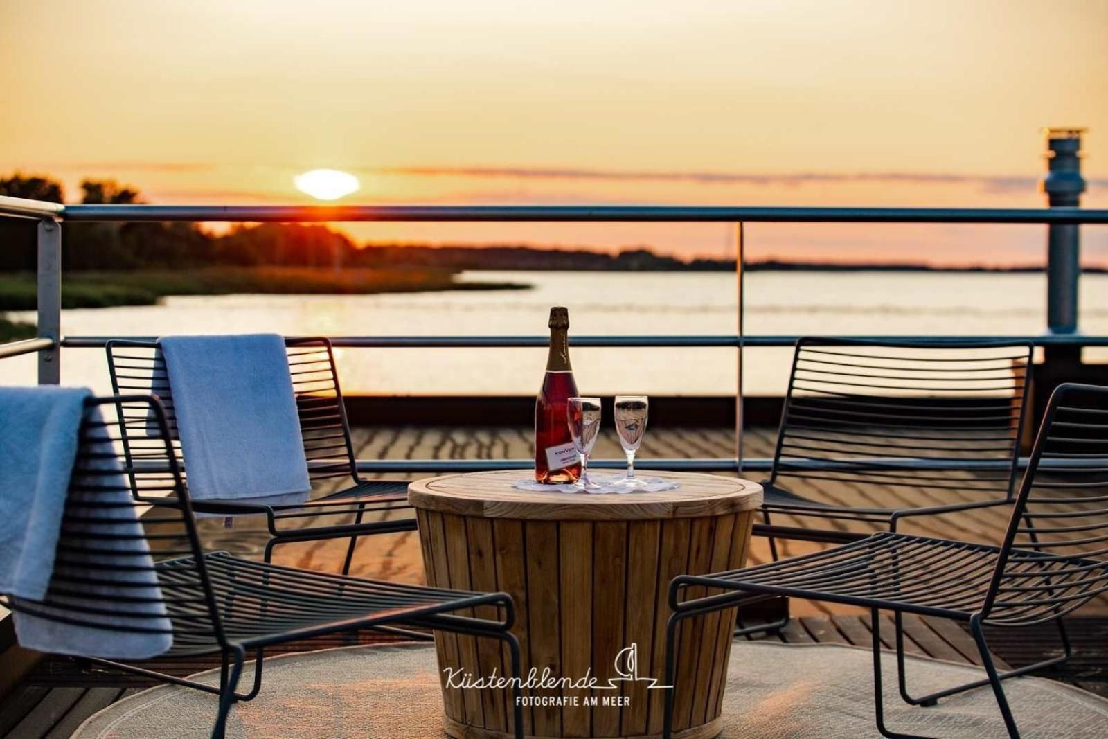 Hausboot Kranichnest Hotel Ribnitz-Damgarten Kültér fotó
